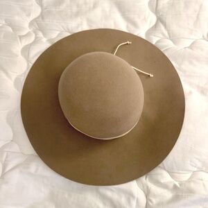 👒 Anthropologie Taupe Felt Floppy Hat - Boho Chic